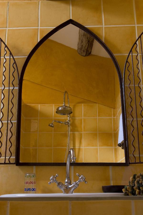 מלון ניונס Une Autre Maison חדר תמונה